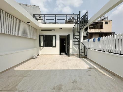 Nhà đẹp 2 tầng 3 phòng ngủ, mặt tiền rộng, giá chỉ 3.85 tỷ